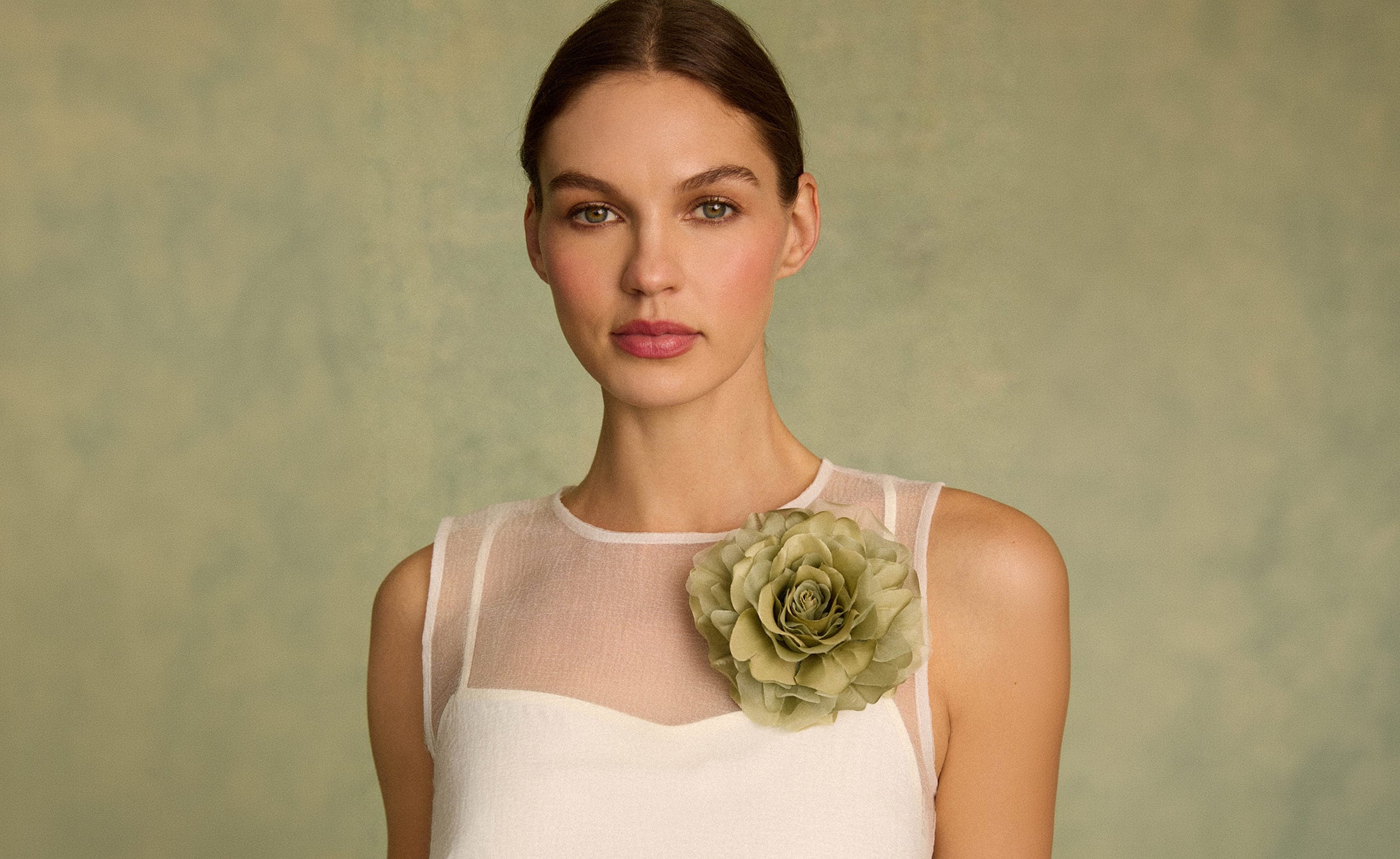 330 Green Roses: Helena Simon at the 2026 Met Gala